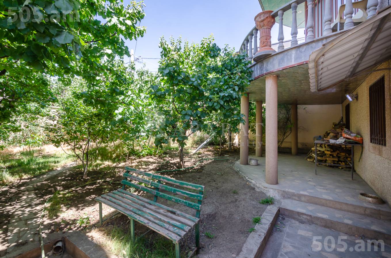 House for sale Karapetyan St, Ajapnyak Yerevan, 151571
