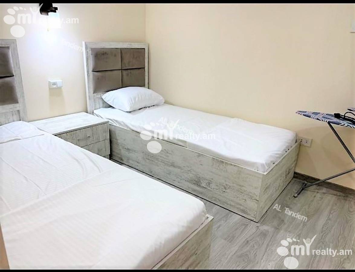 3 սենյականոց բնակարան  Աբովյան փող, Կենտրոն Երևան, 140263