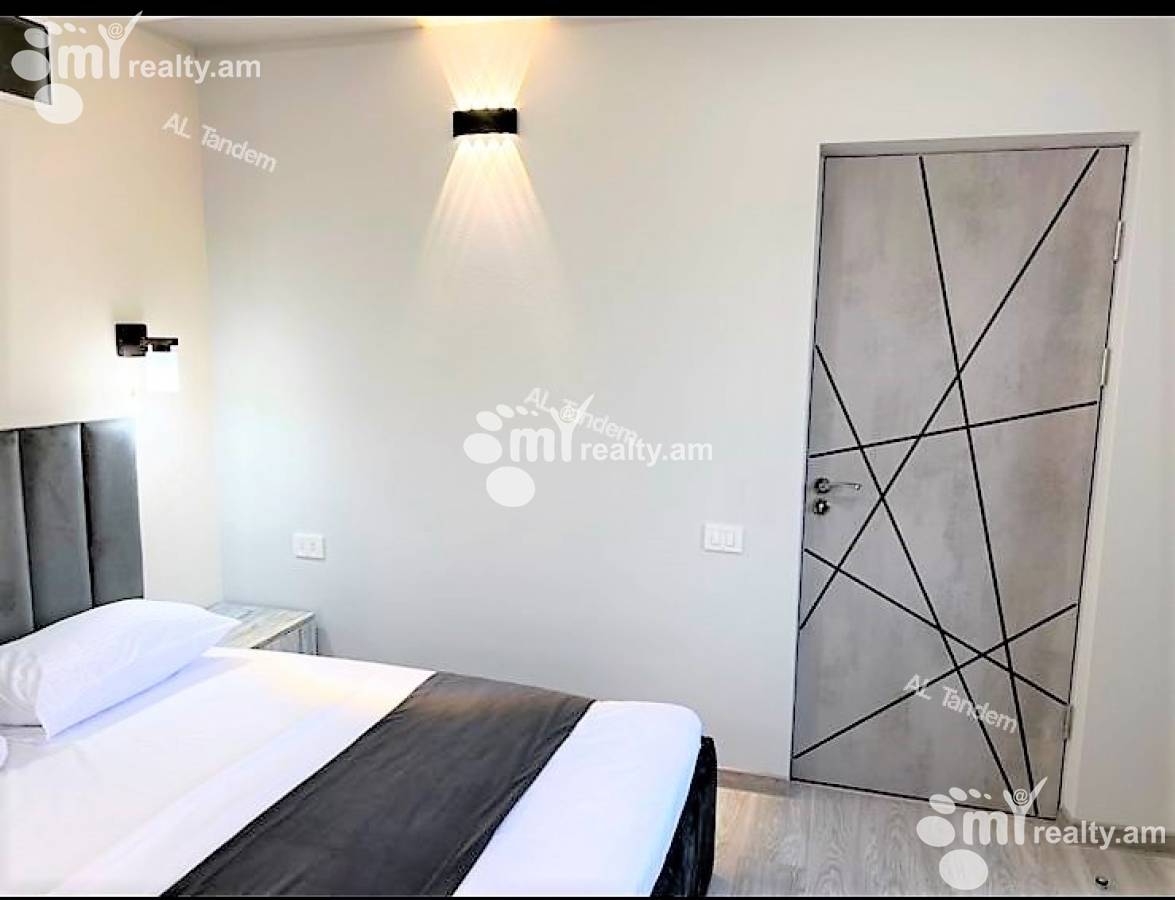 3 սենյականոց բնակարան  Աբովյան փող, Կենտրոն Երևան, 140263