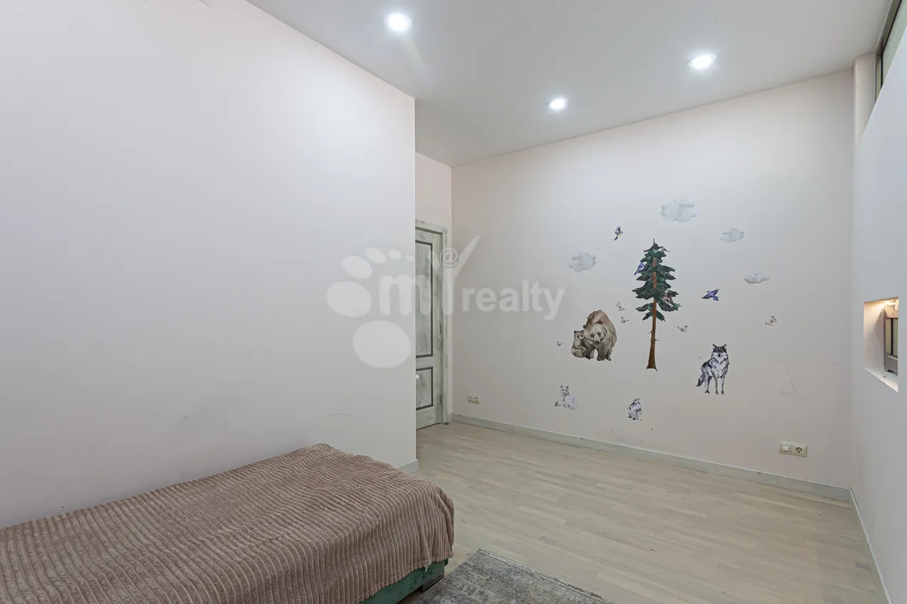 3 bedroom apartment for rent خیابان آرام, مرکز شهر ایروان, 161481
