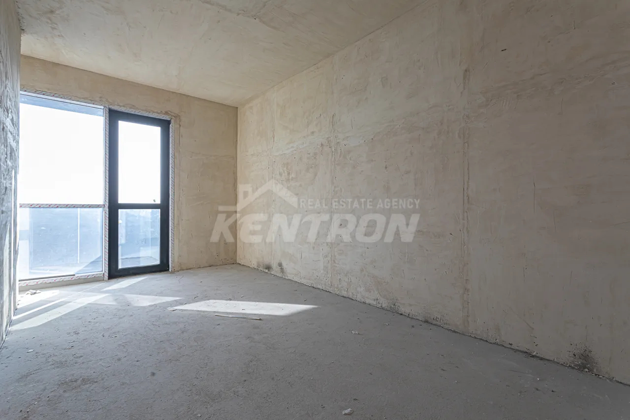 4 bedroom apartment for sale Rostom St, Center Yerevan, 158136