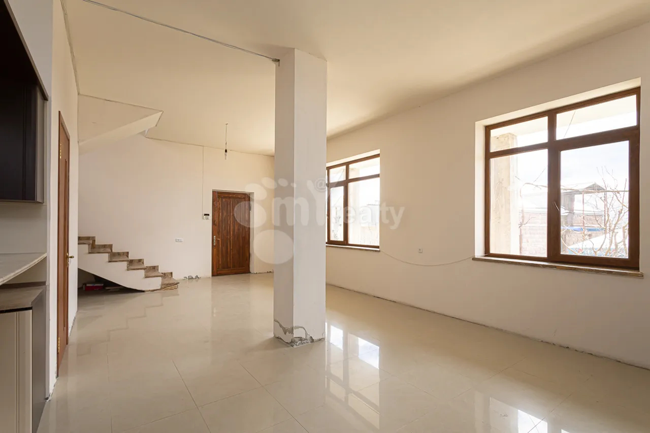 House for sale Davtashen 10 St, Dawtaschen Yerevan, 160095