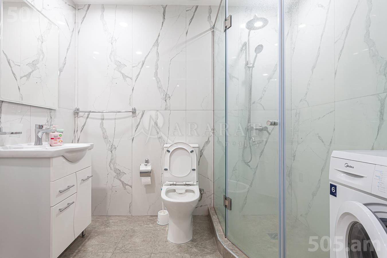 Купить 2 комнатную квартиру Анрапетутян ул, Центр Ереван, 152421