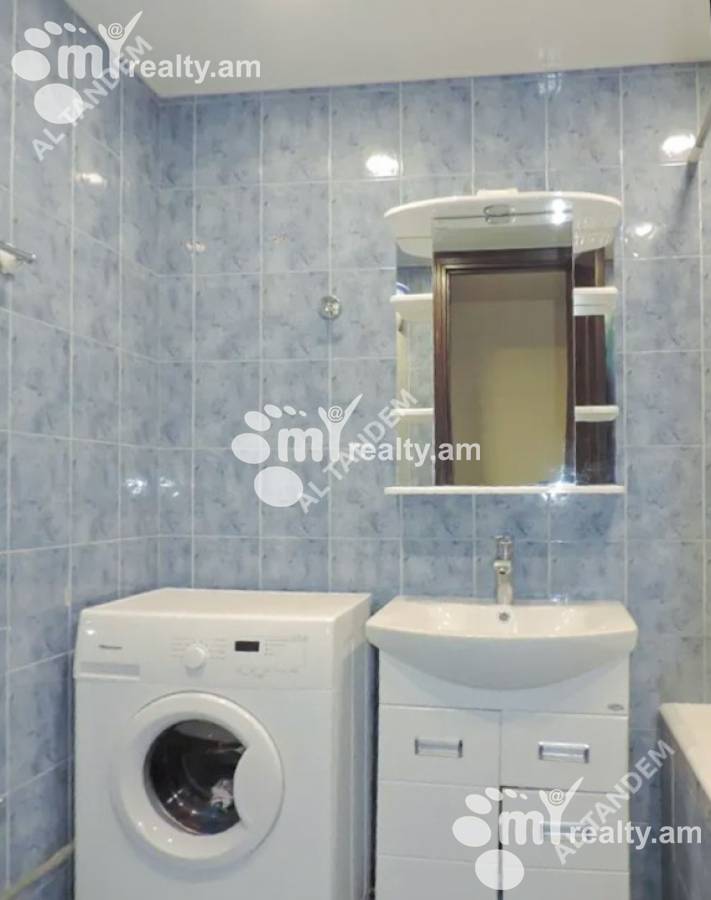 Купить 4 комнатную квартиру Абовян ул, Центр Ереван, 159948