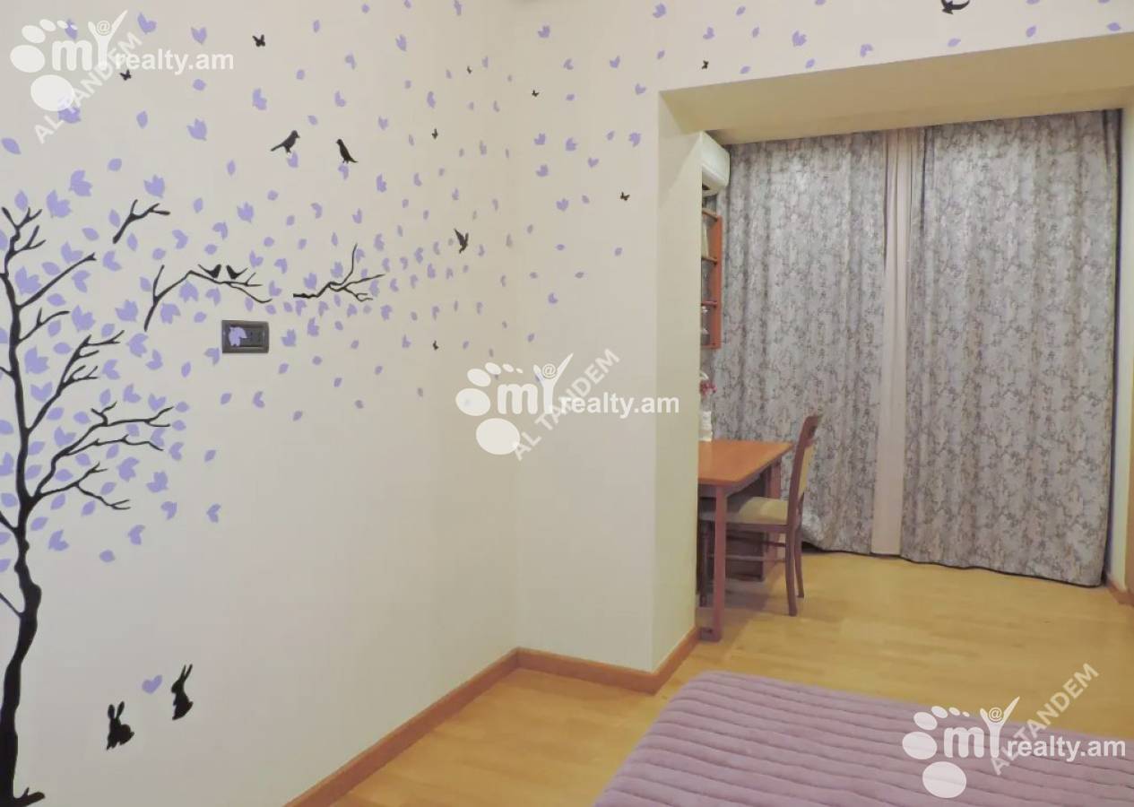 Купить 4 комнатную квартиру Абовян ул, Центр Ереван, 159948