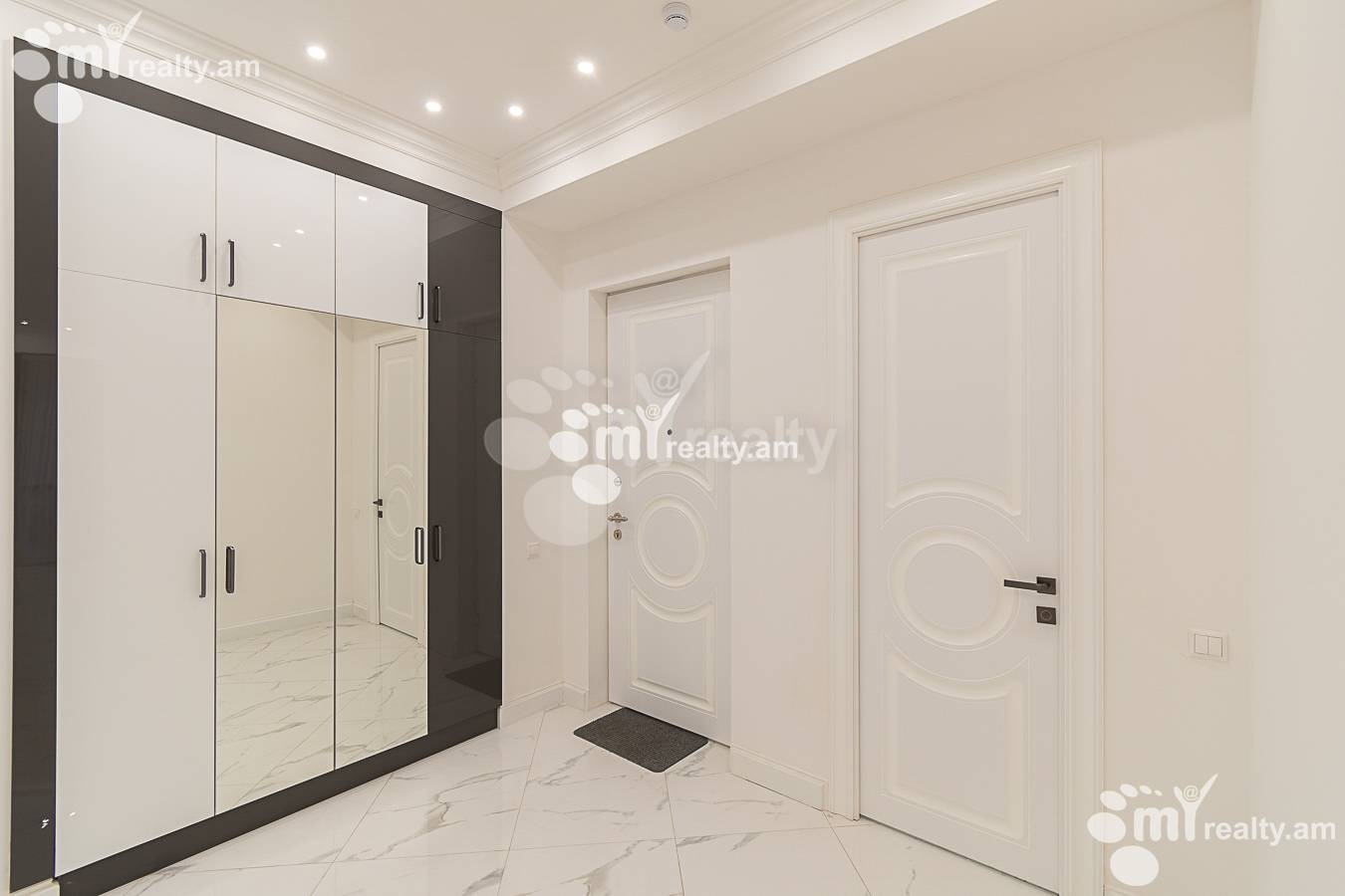 5 bedroom apartment for rent Sasna Тsrer St, Dawtaschen Yerevan, 156943