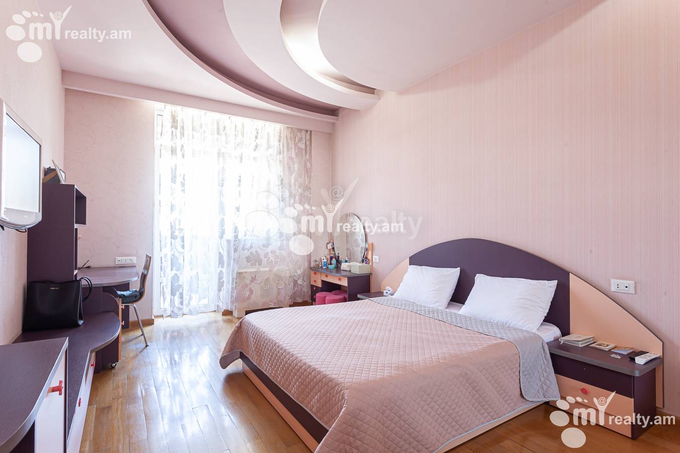 4 սենյականոց բնակարան  Դ. Դեմիրճյան փող, Կենտրոն Երևան, 155795