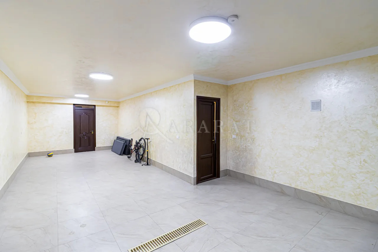 Առանձնատուն  Գ 1 թաղ., Աջափնյակ Երևան, 159067