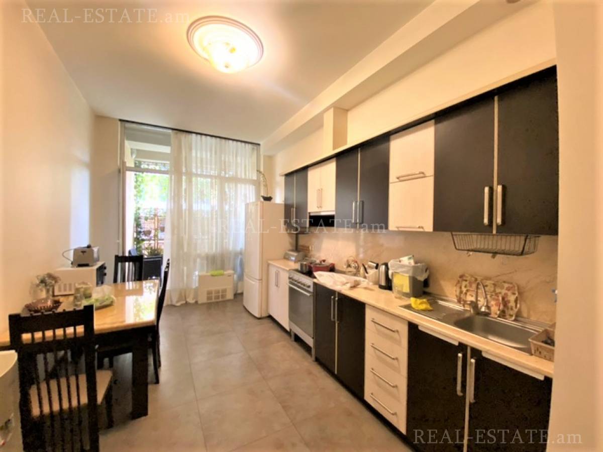 4 bedroom apartment for sale Aram St, Center Yerevan, 121421