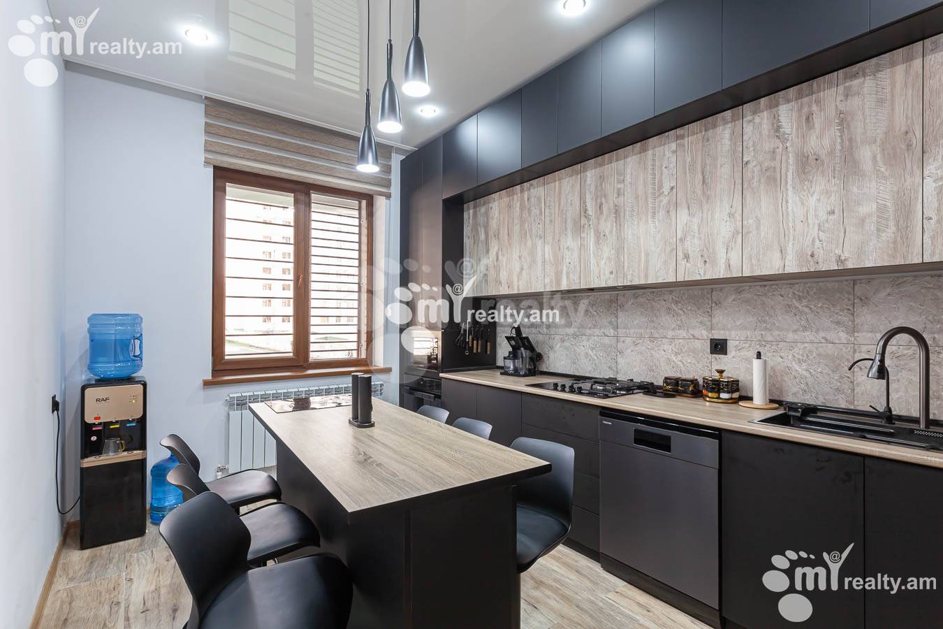 3 bedroom apartment for sale M․ Melqonyan str, Center Yerevan, 153614