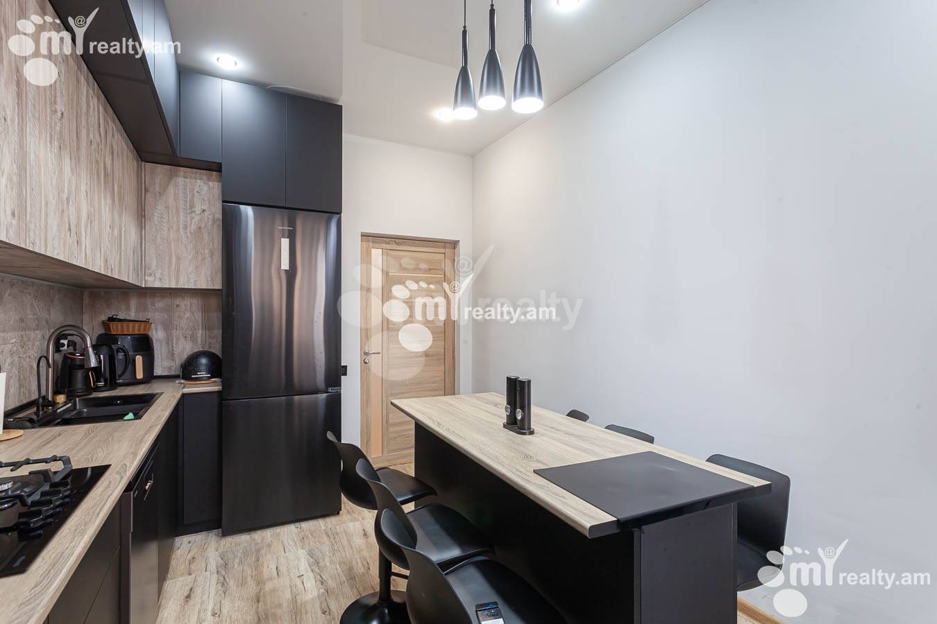 3 bedroom apartment for sale M․ Melqonyan str, Center Yerevan, 153614