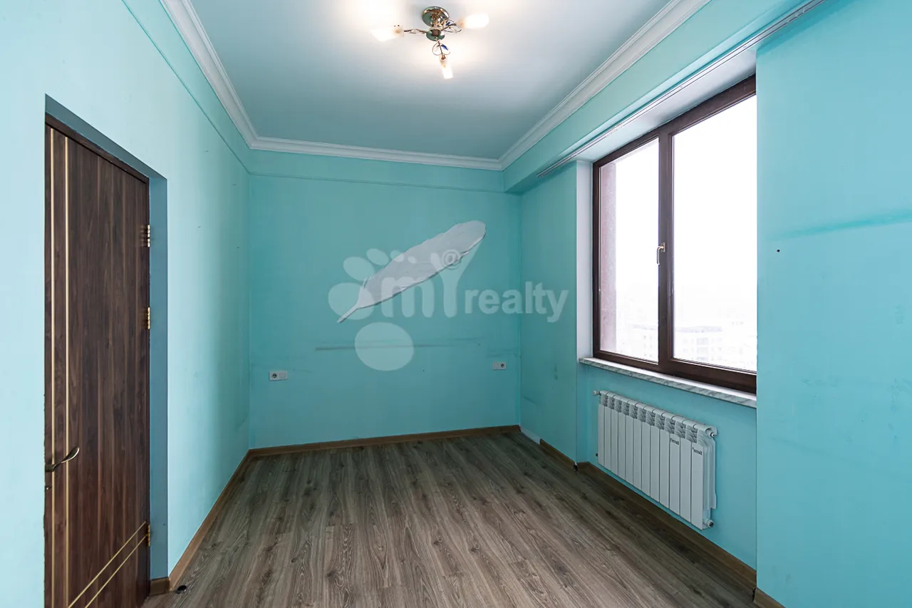 4 bedroom apartment for sale Sasna Тsrer St, Davtachène Yerevan, 159008