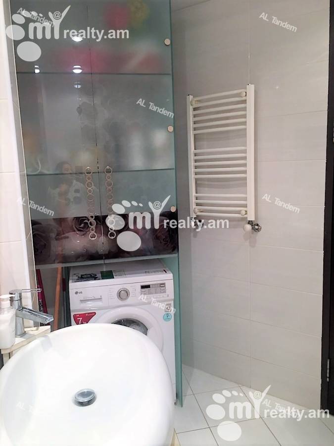 4 bedroom apartment for sale Nalbandyan St, Center Yerevan, 122412