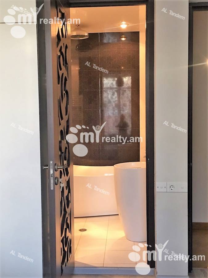 4 bedroom apartment for sale Nalbandyan St, Center Yerevan, 122412