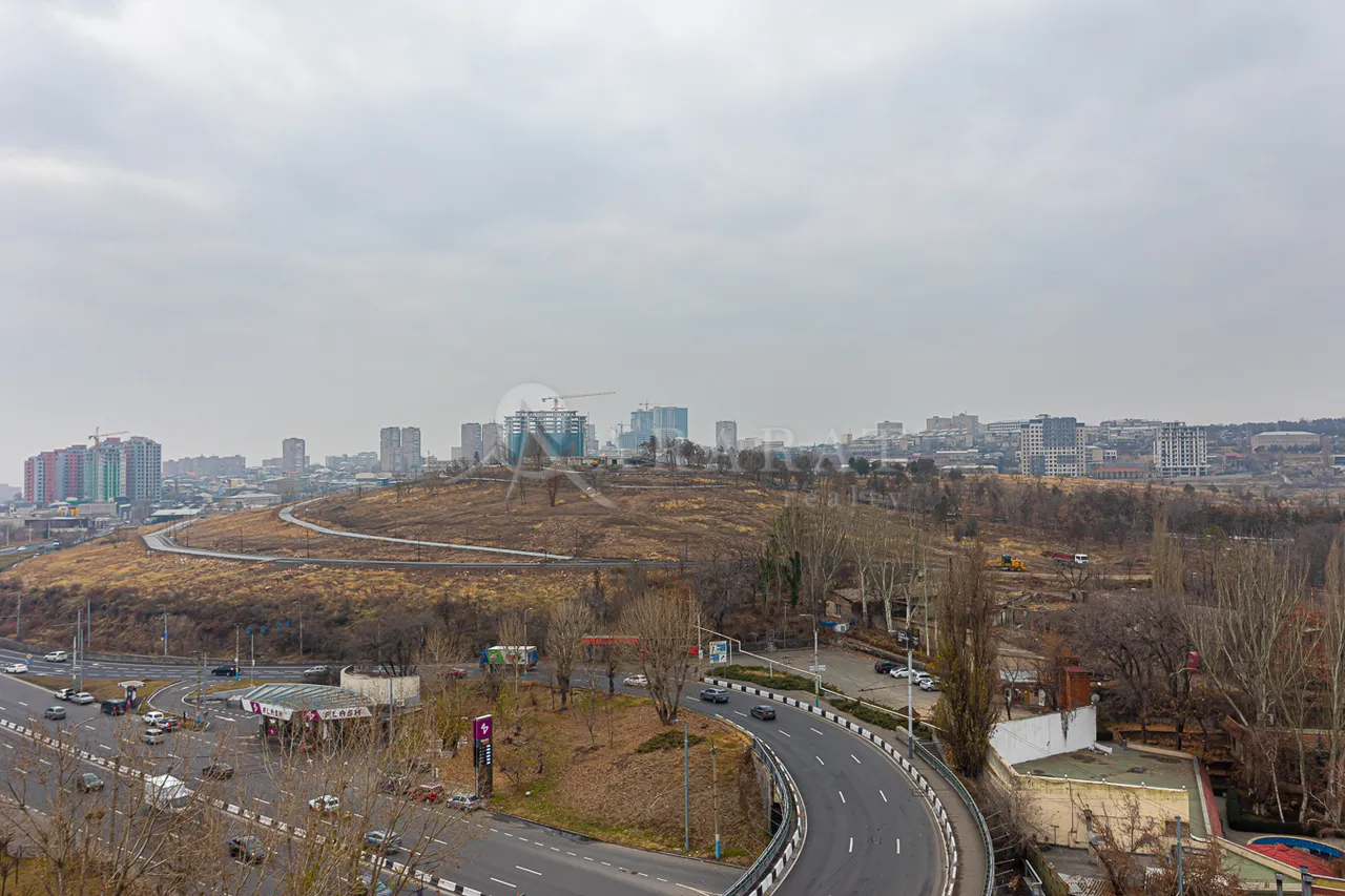 Купить 3 комнатную квартиру Худяков ул, Аван Ереван, 158554