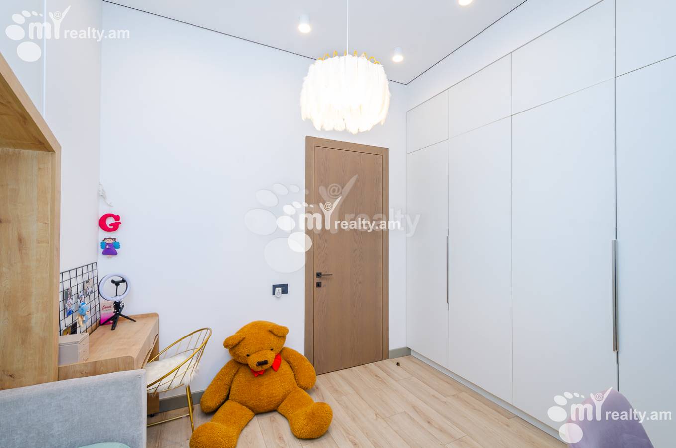 4 սենյականոց բնակարան  Մալխասյանց փող, Արաբկիր Երևան, 149641