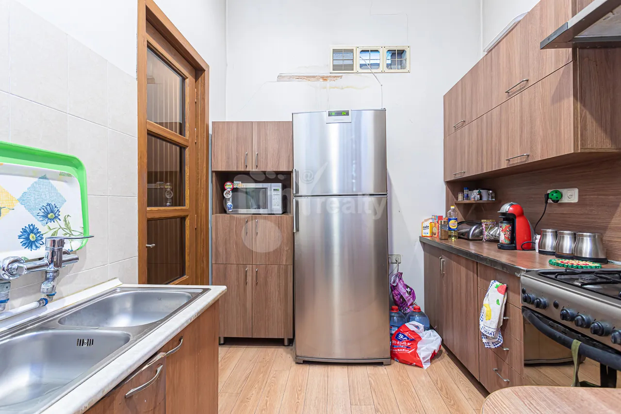 Купить 4 комнатную квартиру Туманян ул, Центр Ереван, 157656