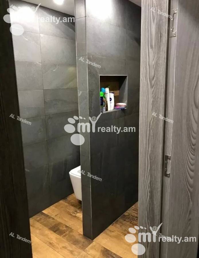 3 bedroom apartment for sale خیابان ماشتوتس, مرکز شهر ایروان, 130041