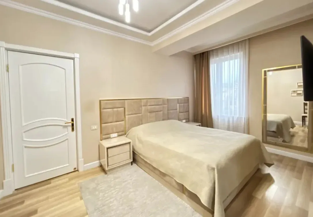 4 bedroom apartment for sale Pushkin St, Center Yerevan, 160639