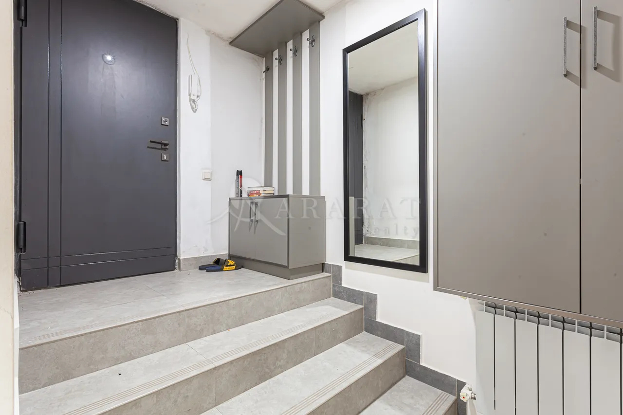 House for sale Fizkulturnikner St, Center Yerevan, 157325