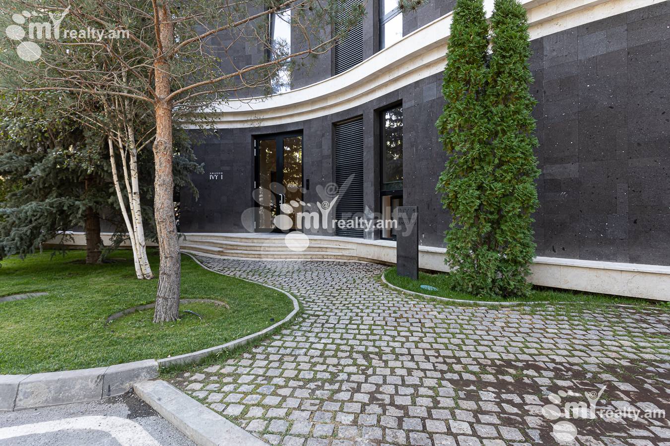 2 սենյականոց բնակարան  Գ. Հովսեփյան փող, Նորք-Մարաշ Երևան, 156819