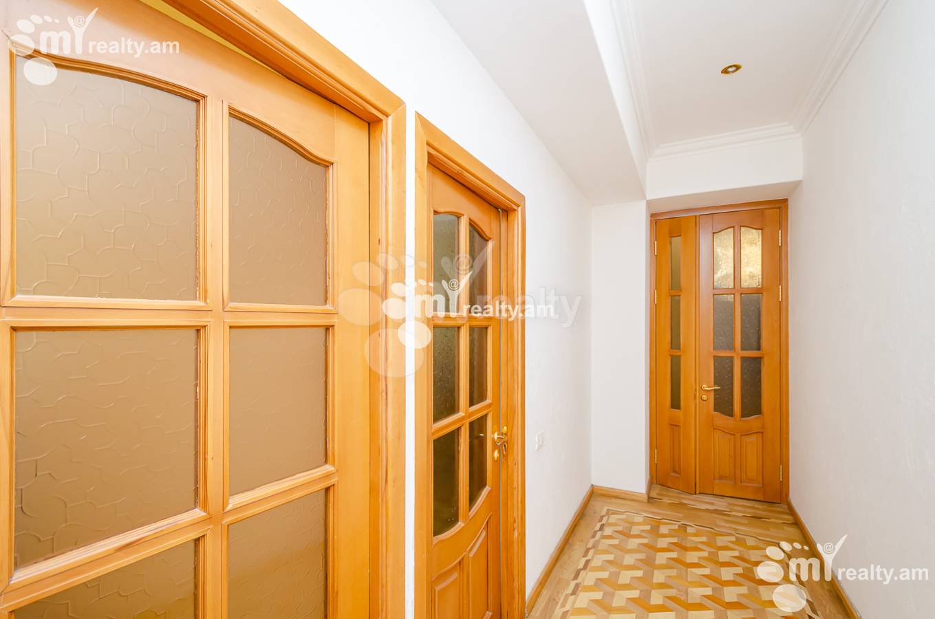 Снять 4 комнатную квартиру Дегатан ул, Центр Ереван, 153224