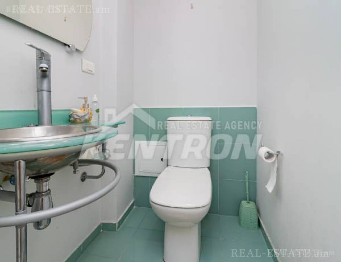 3 bedroom apartment for sale Sarmen St, Center Yerevan, 139638