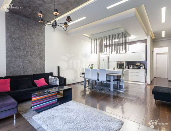 4-bedroom/apartment-for-sale/Mashtots+Ave/Center/Yerevan