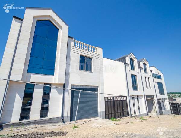 arandznatun-vacharq-Yerevan-Avan