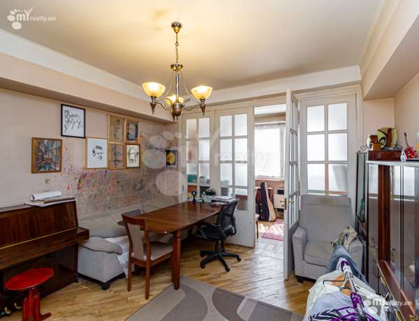 2-senyakanoc-bnakaran-vacharq-Yerevan-Center