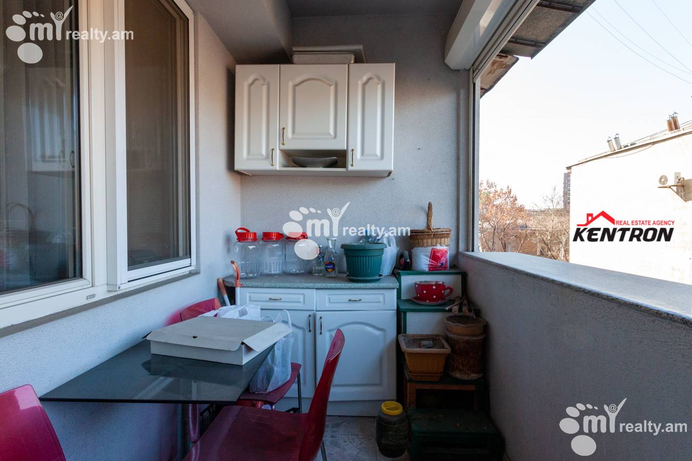 4 սենյականոց բնակարան  Սայաթ-Նովայի պող, Կենտրոն Երևան, 129910