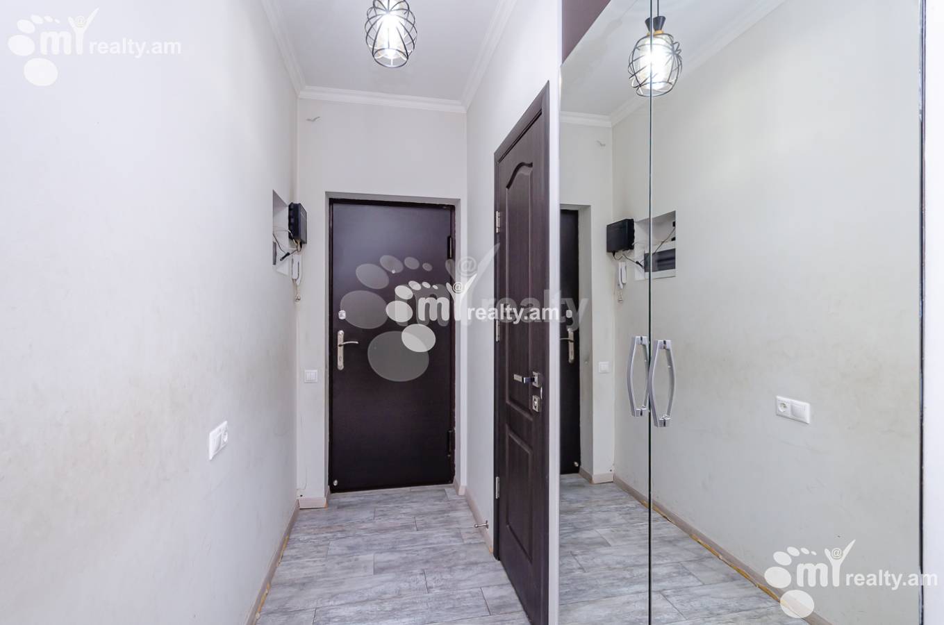 3 bedroom apartment for sale Abovyan St, Center Yerevan, 153451