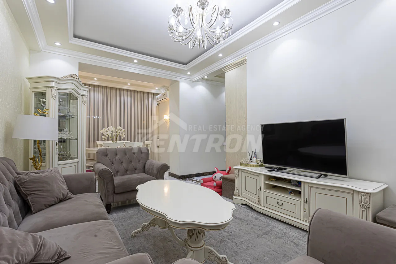 3 bedroom apartment for sale rue d'Abovyan, Center Yerevan, 157934