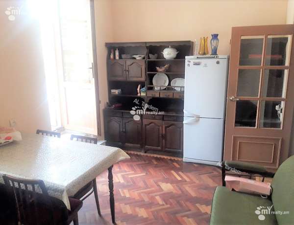 4-senyakanoc-bnakaran-vacharq-Yerevan-Center