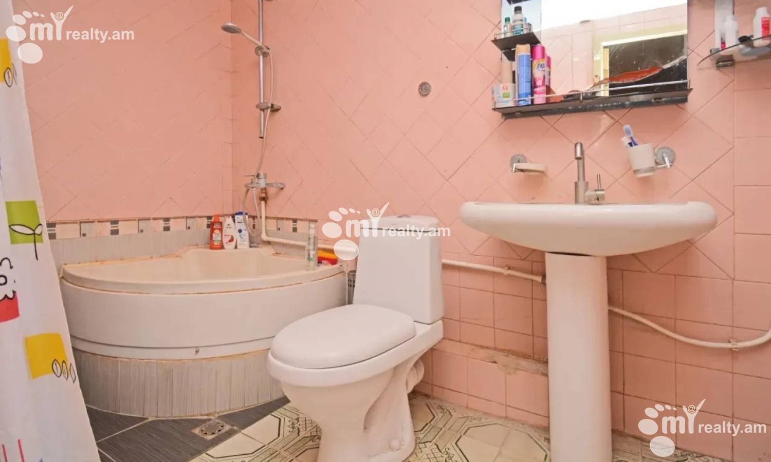 3 bedroom apartment for sale Artsruni St, Arabkir Yerevan, 161212