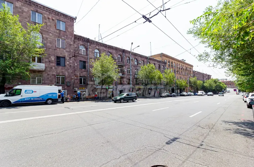 3 bedroom apartment for rent خیابان کاسیان, عربگیر ایروان, 159561