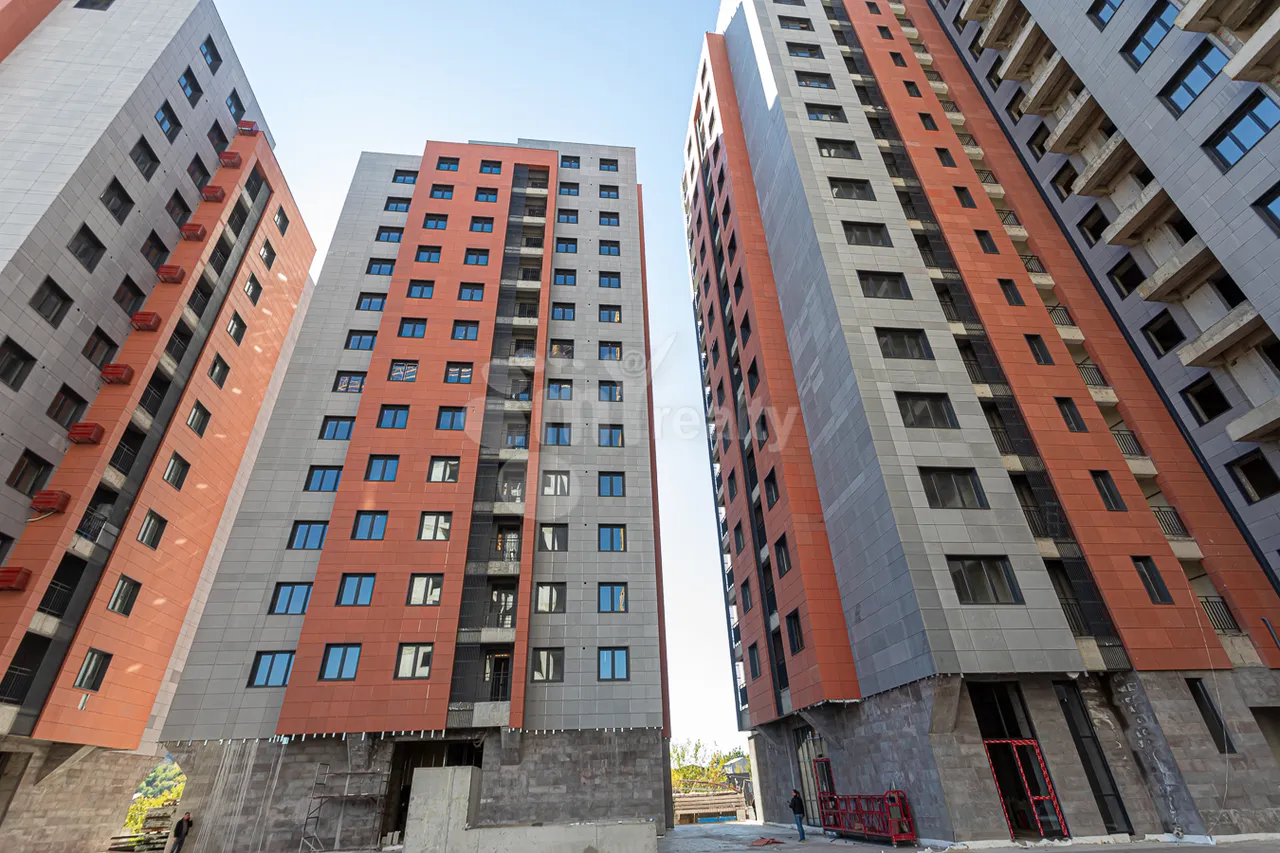 4 bedroom apartment for sale Emineski St, Qanaqer- Sejtun Yerevan, 157245