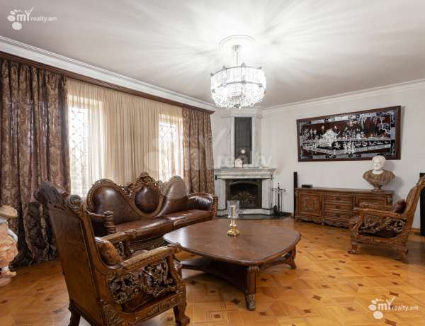 arandznatun-vardzakalutyun-Yerevan-Achapnyak