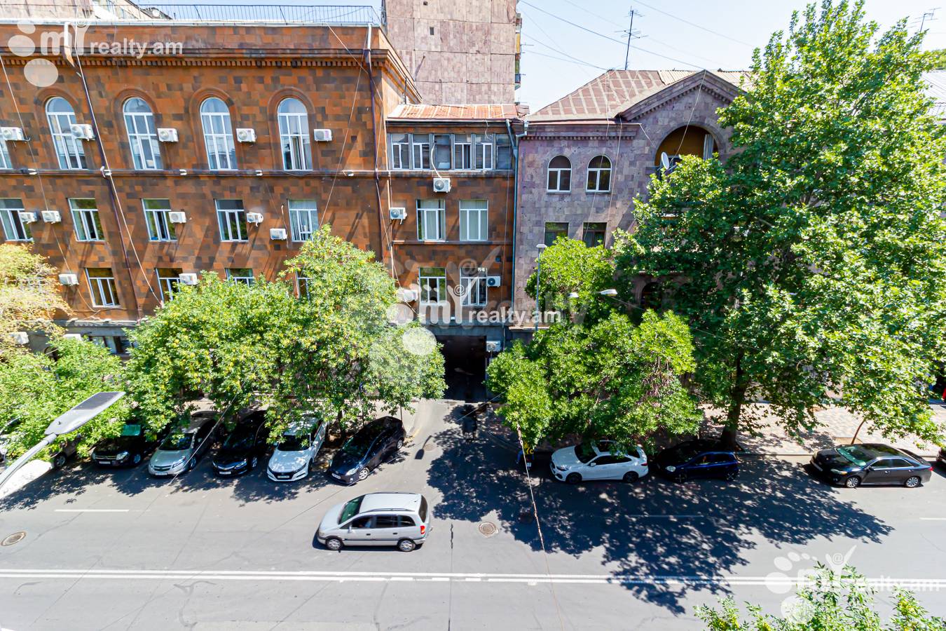 4 bedroom apartment for rent خیابان م. خورِناتسی, مرکز شهر ایروان, 152511