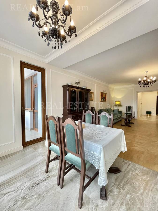 4 bedroom apartment for sale خیابان آرام, مرکز شهر ایروان, 112955