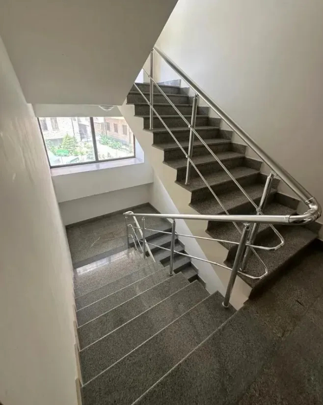 2 bedroom apartment for sale خیابان گِریبودوف, عربگیر ایروان, 160808
