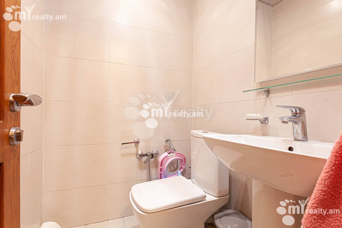 3 bedroom apartment for sale Paronyan St, Center Yerevan, 153346