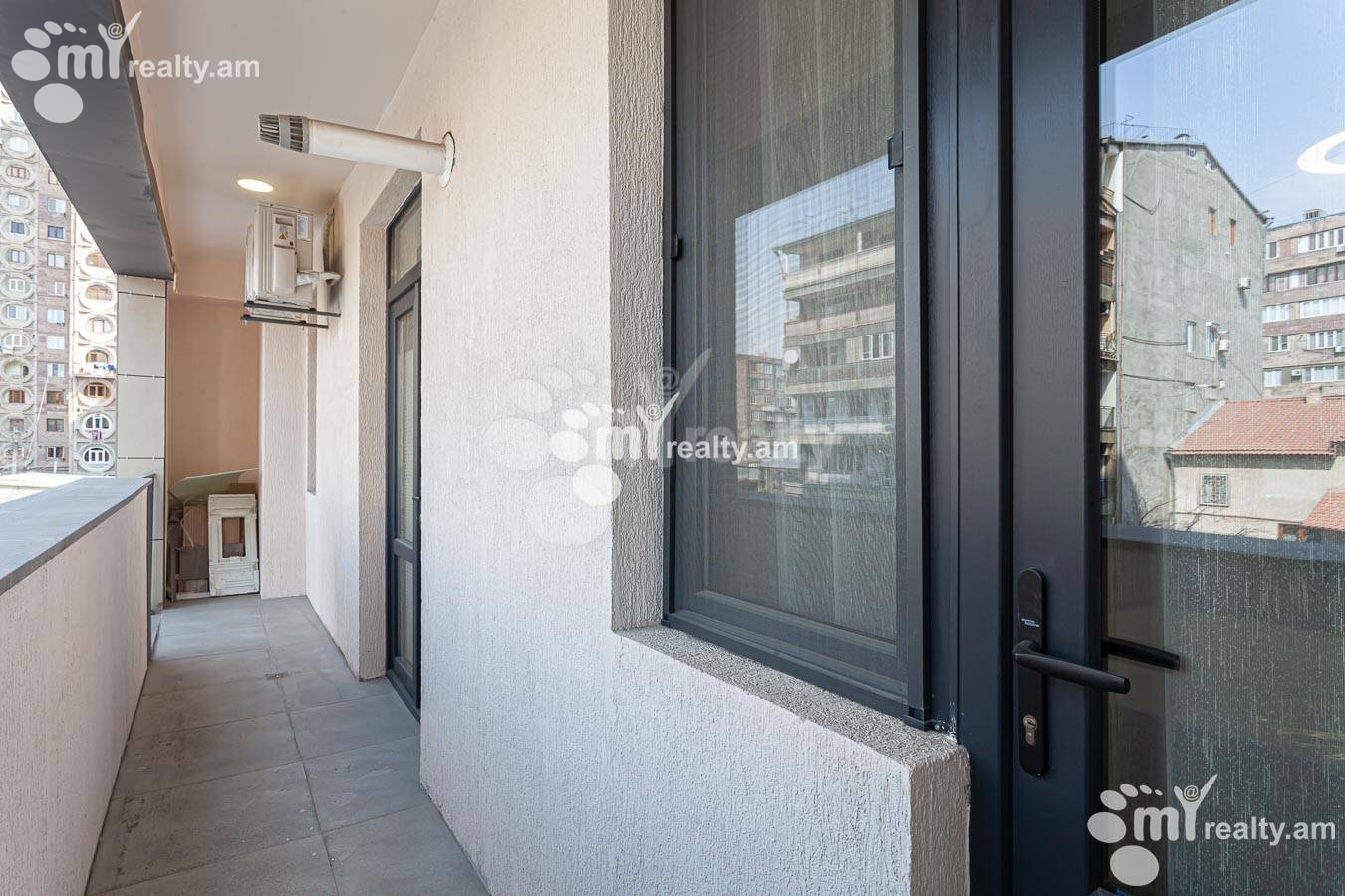 2 bedroom apartment for sale خیابان هامباردزومیان, عربگیر ایروان, 154896