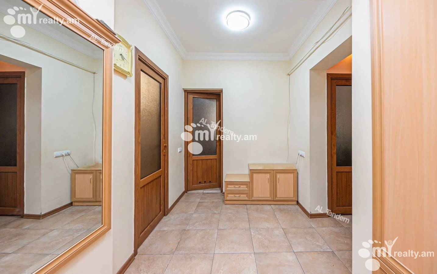 4 սենյականոց բնակարան  Մամիկոնյանց փող, Արաբկիր Երևան, 156896