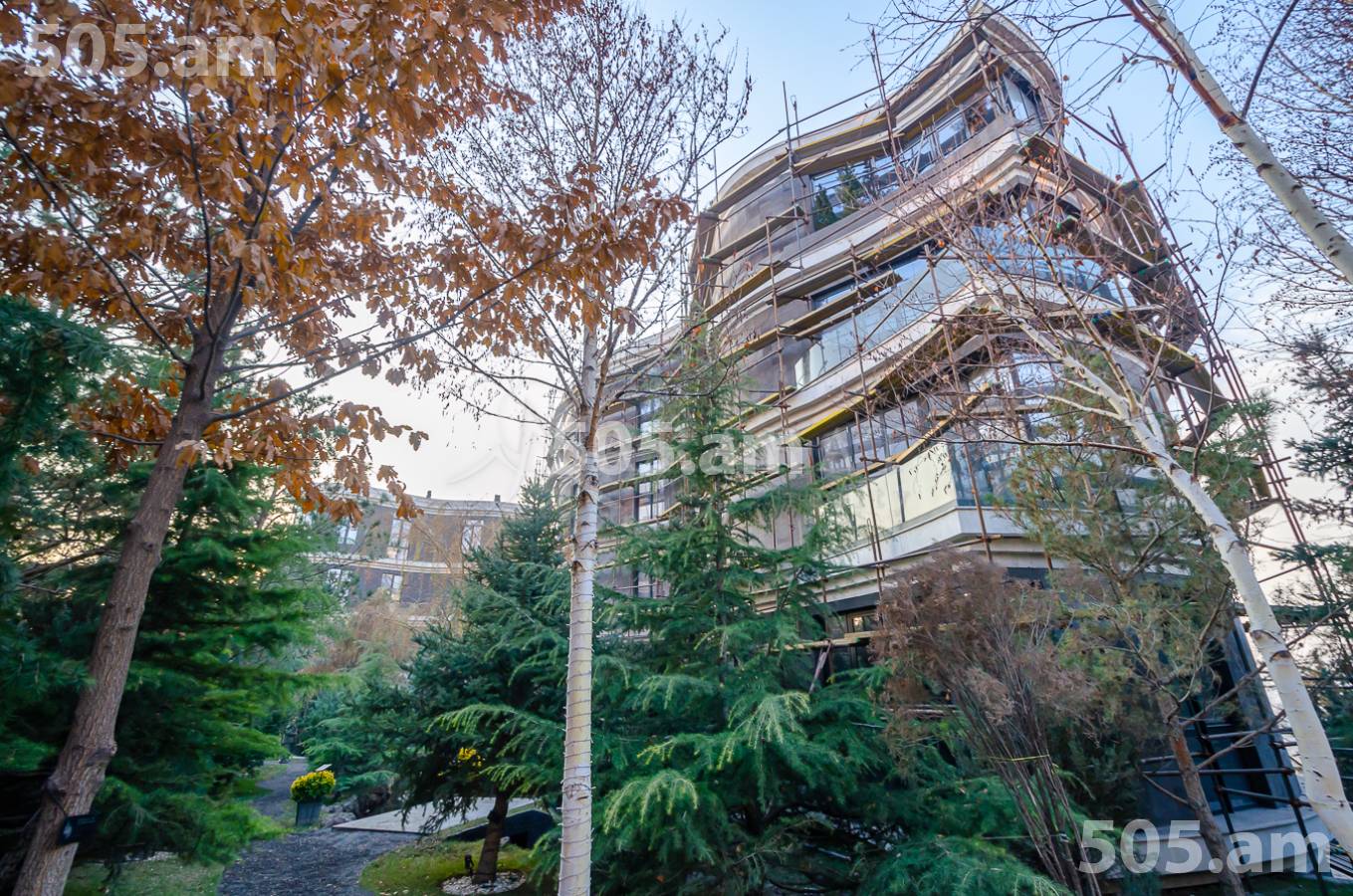 3 սենյականոց բնակարան  Գ. Հովսեփյան փող, Նորք-Մարաշ Երևան, 154123