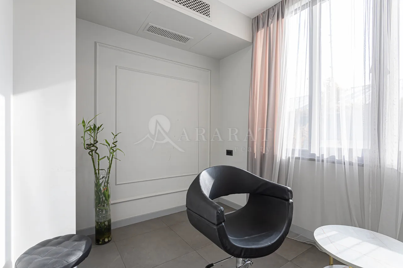 Commercial property for rent Leo St, Center Yerevan, 157701