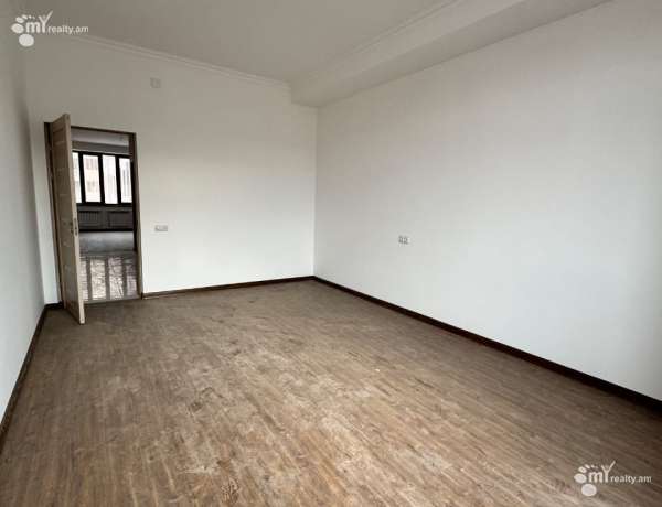 3-senyakanoc-bnakaran-vacharq-Yerevan-Arabkir