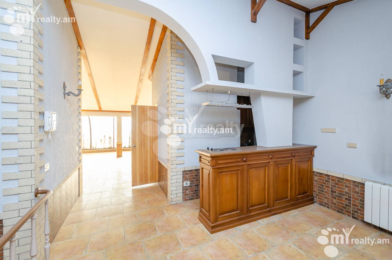 Снять 4 комнатную квартиру Закян ул, Центр Ереван, 154259