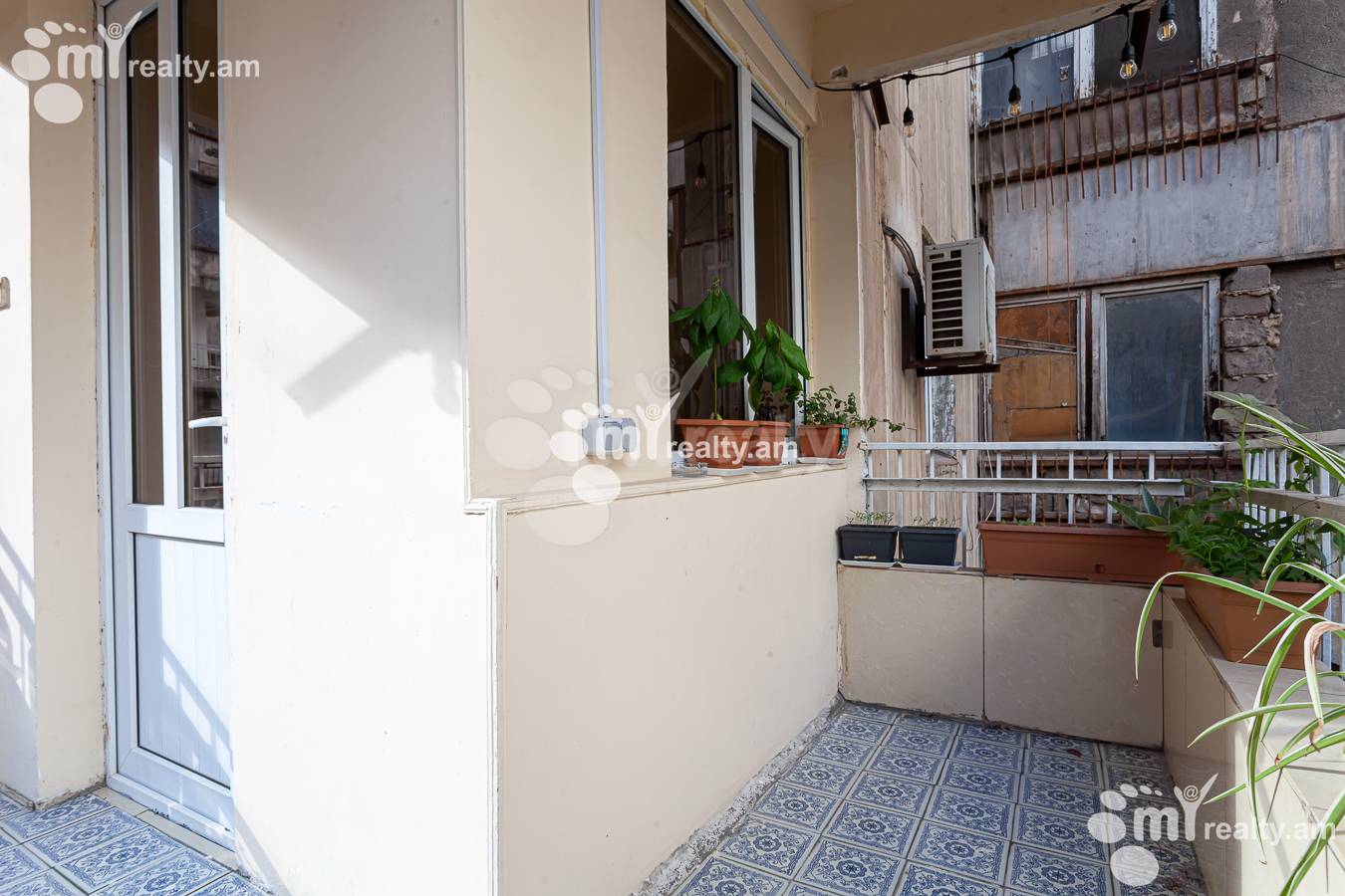 3 bedroom apartment for sale خیابان پوشکین, مرکز شهر ایروان, 155584