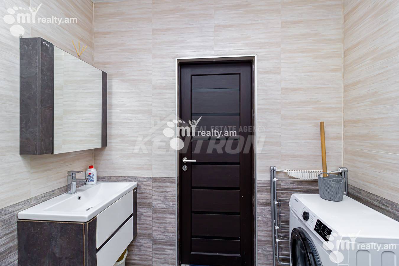 3 bedroom apartment for sale خیابان امیریان, مرکز شهر ایروان, 152752